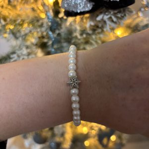 Snowflake & pearl bracelet