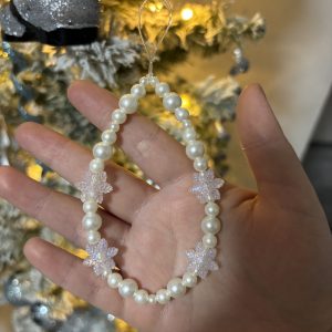 Snowflake kisses - handmade phone charm